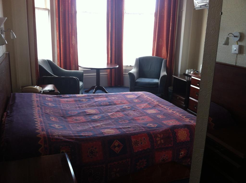 Sugarland Metro Hotel Douglas Chambre photo